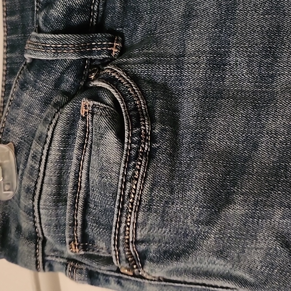 Jeans - Picture 3 of 4